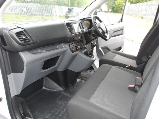 2022 Vauxhall Vivaro L2 2900 1.5D 100Ps Dynamic H1 Van**Air Con**Roof Rack**Racking** (DV72HWZ) Image 26