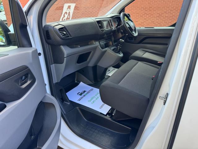2022 Vauxhall Vivaro 2900 1.5D 100Ps Dynamic H1 Van (DV72OUX) Image 30