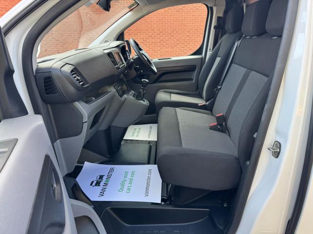 2022 Vauxhall Vivaro 2900 1.5D 100Ps Dynamic H1 Van (DV72OUX) Image 32