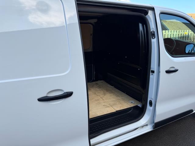 2022 Vauxhall Vivaro 2900 1.5D 100Ps Dynamic H1 Van (DV72OUX) Image 44