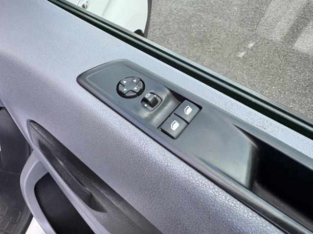 2022 Vauxhall Vivaro 2900 1.5D 100Ps Dynamic H1 Van (DV72OUX) Image 19