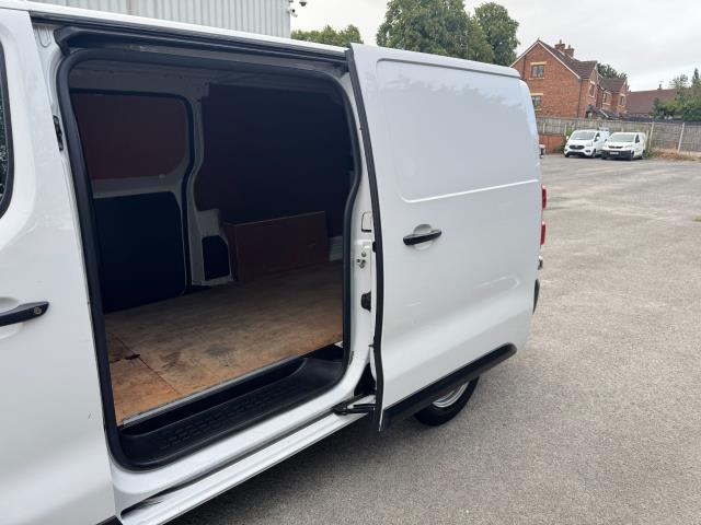 2022 Vauxhall Vivaro L2 2900 1.5D 100Ps Dynamic H1 Van (DV72WBJ) Image 44