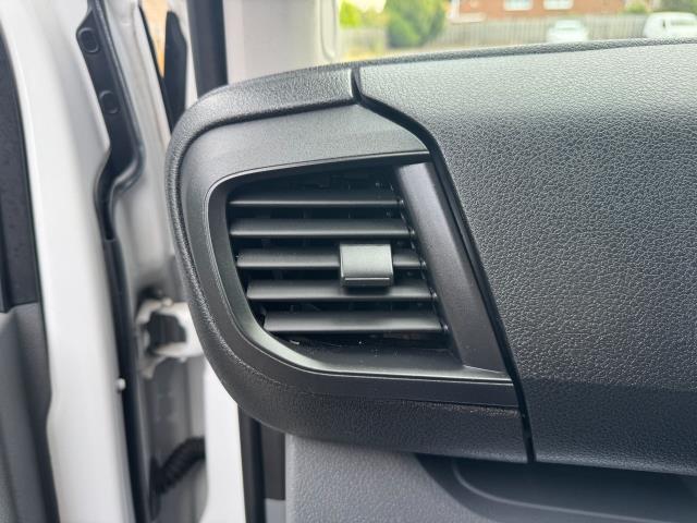 2022 Vauxhall Vivaro L2 2900 1.5D 100Ps Dynamic H1 Van (DV72WBJ) Image 41