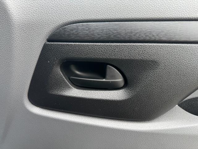 2022 Vauxhall Vivaro L2 2900 1.5D 100Ps Dynamic H1 Van (DV72WBJ) Image 19