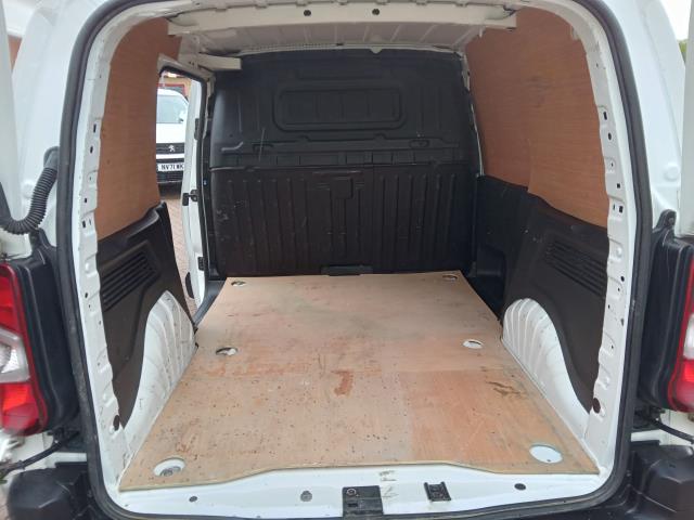2021 Vauxhall Combo Cargo 2300 1.5 Turbo D 100Ps H1 Dynamic Van (DW21AUR) Image 17