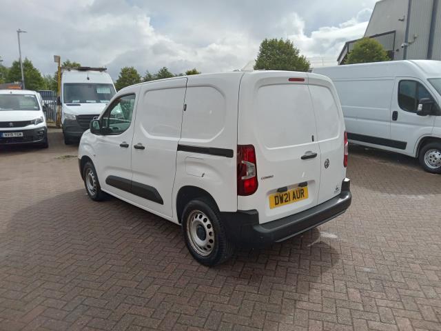 2021 Vauxhall Combo Cargo 2300 1.5 Turbo D 100Ps H1 Dynamic Van (DW21AUR) Image 4