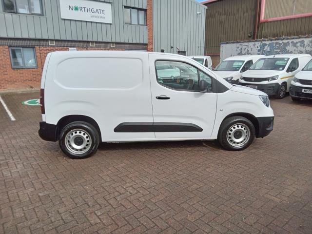 2021 Vauxhall Combo Cargo 2300 1.5 Turbo D 100Ps H1 Dynamic Van (DW21AUR) Image 7