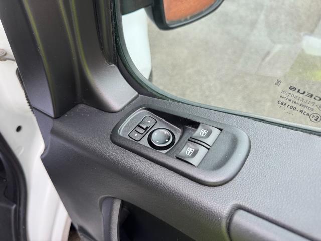 2021 Vauxhall Movano 3500 L3 H2 2.3 TURBO D 135PS EURO 6 (DW21AVZ) Image 19