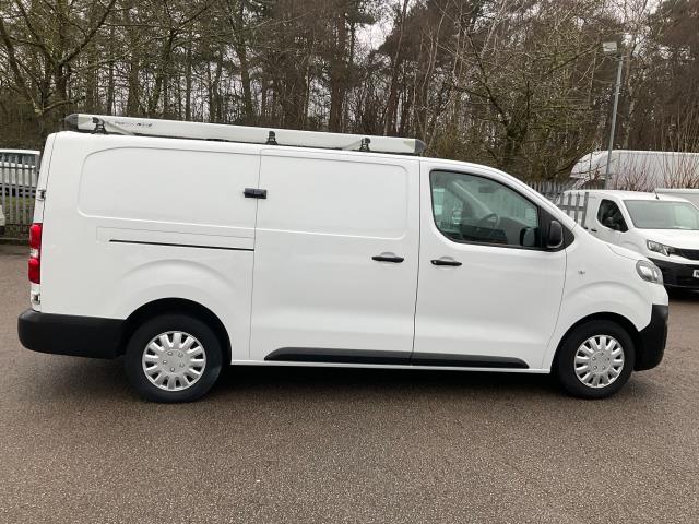 2020 Vauxhall Vivaro 2900 1.5D 100Ps Dynamic H1 Van (DW69BFX) Image 15