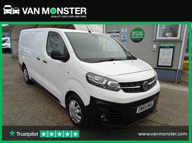 2020 Vauxhall Vivaro 2900 1.5D 100Ps Dynamic H1 Van (DW69BKG)