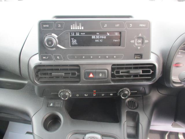 2020 Vauxhall Combo Cargo 2300 1.5 Turbo D 100Ps H1 Sportive Van (DW69BNK) Image 14