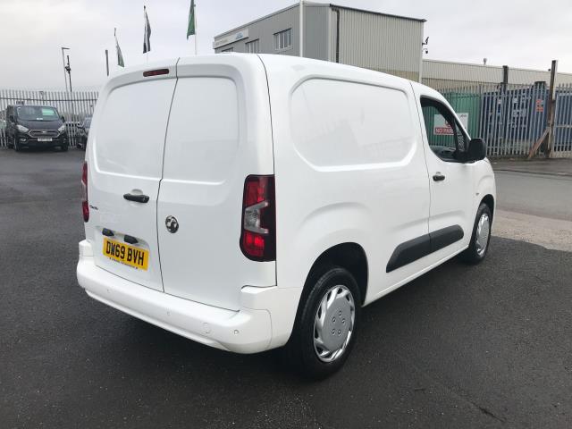 2020 Vauxhall Combo Cargo 2300 L1 1.5TURBO D 100PS SPORTIVE EURO 6 (DW69BVH) Image 4