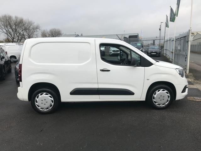 2020 Vauxhall Combo Cargo 2300 L1 1.5TURBO D 100PS SPORTIVE EURO 6 (DW69BVH) Image 6