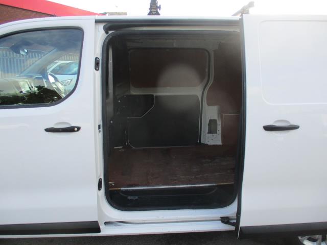 2021 Vauxhall Vivaro 2900 1.5D 100Ps Dynamic H1 Van (DW70BKN) Image 27