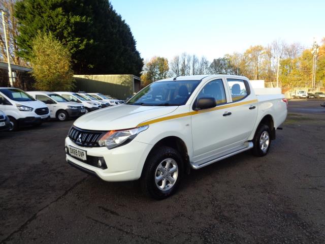 2019 Mitsubishi L200 Double Cab Di-D 151 4Life 4Wd (DX69OVP) Image 3