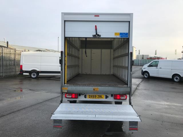 2019 Volkswagen Crafter CR35 13FT LUTON 140PS STARTLINE EURO 6 TAIL LIFT  (DX69ZRL) Image 26