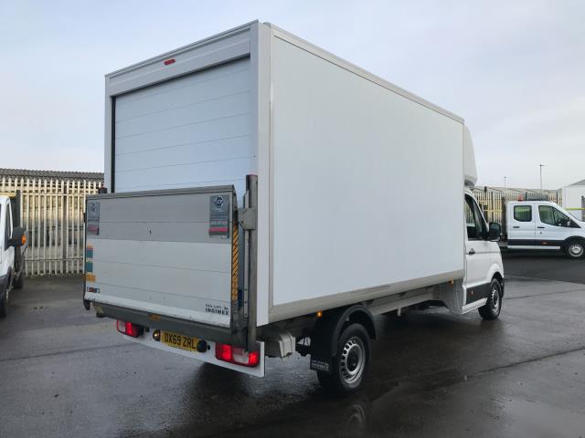 2019 Volkswagen Crafter CR35 13FT LUTON 140PS STARTLINE EURO 6 TAIL LIFT  (DX69ZRL) Image 4