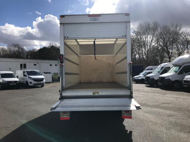 2021 Volkswagen Crafter CR35 2.0 TDI 140PS STARTLINE BUS ETG LUTON [TAIL LIFT] EURO 6 (DX71XUR) Image 9