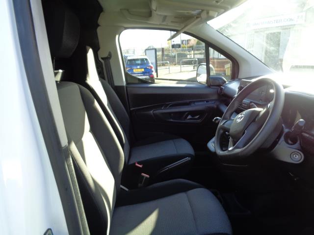 2019 Vauxhall Combo Cargo 2000 1.6 Turbo D 100Ps H1 Edition Van *LIMITED TO 70MPH* (DY19DZD) Image 15