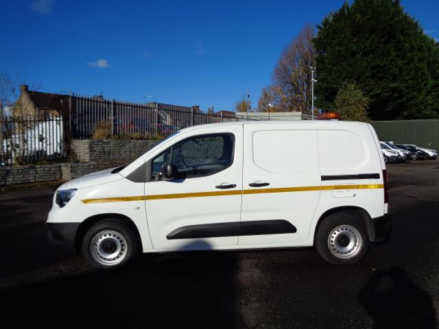 2019 Vauxhall Combo Cargo 2000 1.6 Turbo D 100Ps H1 Edition Van *LIMITED TO 70MPH* (DY19DZD) Thumbnail 5