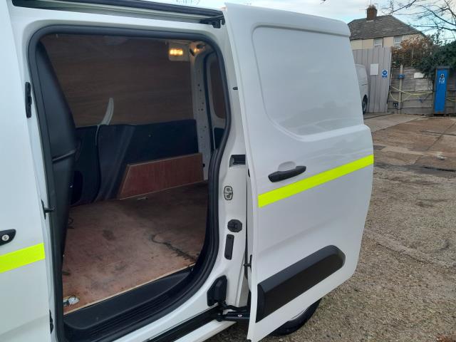 2020 Vauxhall Combo Cargo 2000 1.5 Turbo D 75Ps H1 Edition Van (DY20NCO) Image 8