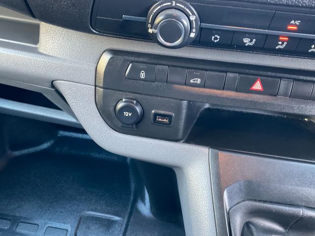 2020 Vauxhall Vivaro 2900 1.5D 100Ps Dynamic H1 Van (DY20PYV) Image 26