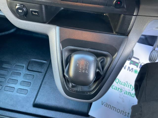 2020 Vauxhall Vivaro 2900 1.5D 100Ps Dynamic H1 Van (DY20PYV) Image 27