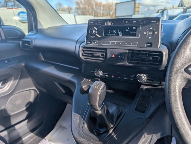 2020 Vauxhall Combo Cargo 2300 1.5 Turbo D 100Ps H1 Sportive Van (DY20SXS) Image 26