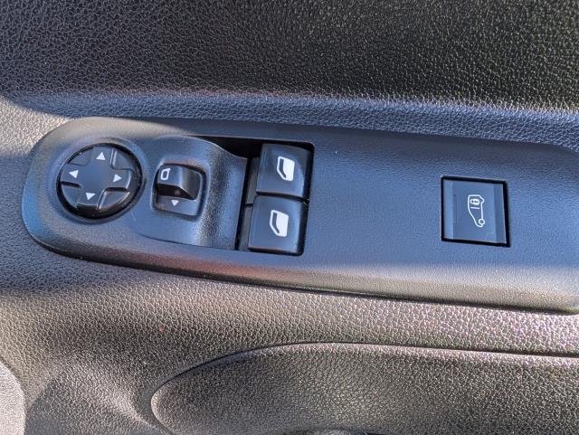 2020 Vauxhall Combo Cargo 2300 1.5 Turbo D 100Ps H1 Sportive Van (DY20SXS) Image 19