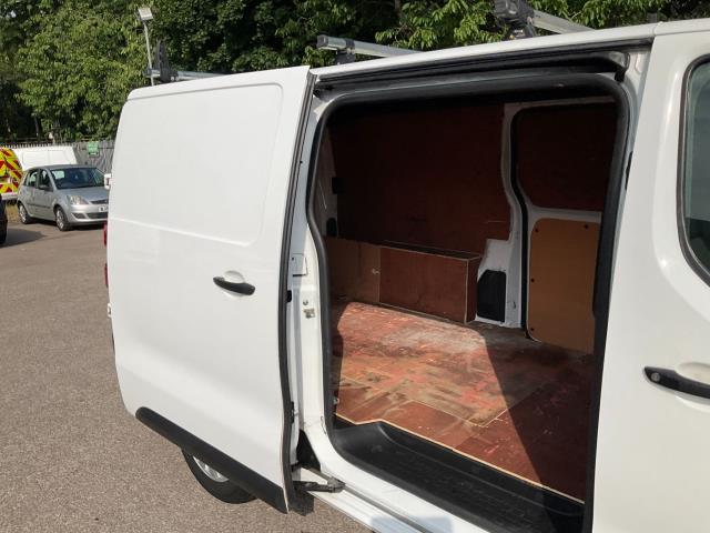 2020 Vauxhall Vivaro 2900 1.5D 100Ps Dynamic H1 Van (DY20SYE) Image 16