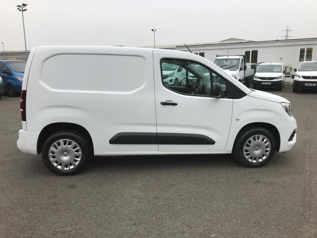 2020 Vauxhall Combo Cargo 2300 1.5 Turbo D 100Ps H1 Sportive Van (DY20SYH) Image 12