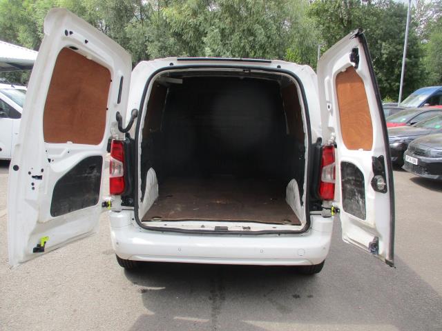 2020 Vauxhall Combo Cargo 2300 1.5 Turbo D 100Ps H1 Sportive Van (DY20TBU) Image 33