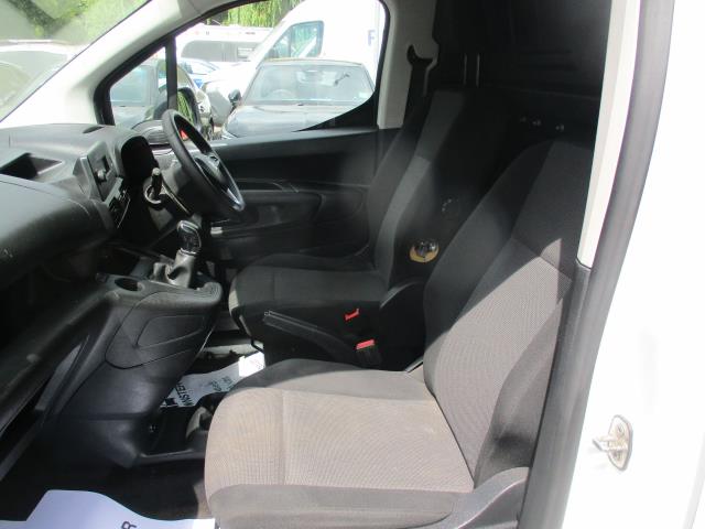 2020 Vauxhall Combo Cargo 2300 1.5 Turbo D 100Ps H1 Sportive Van (DY20TBU) Image 29