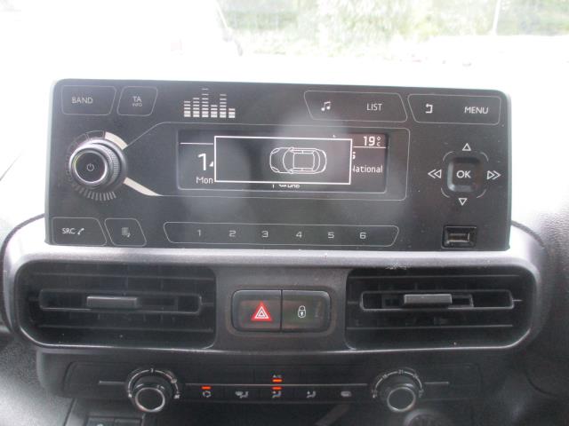 2020 Vauxhall Combo Cargo 2300 1.5 Turbo D 100Ps H1 Sportive Van (DY20TBU) Image 26
