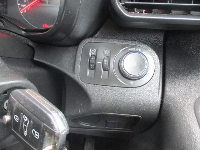 2020 Vauxhall Combo Cargo 2300 1.5 Turbo D 100Ps H1 Sportive Van (DY20TBU) Image 18