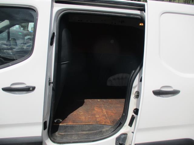 2020 Vauxhall Combo Cargo 2300 1.5 Turbo D 100Ps H1 Sportive Van (DY20TBU) Image 31