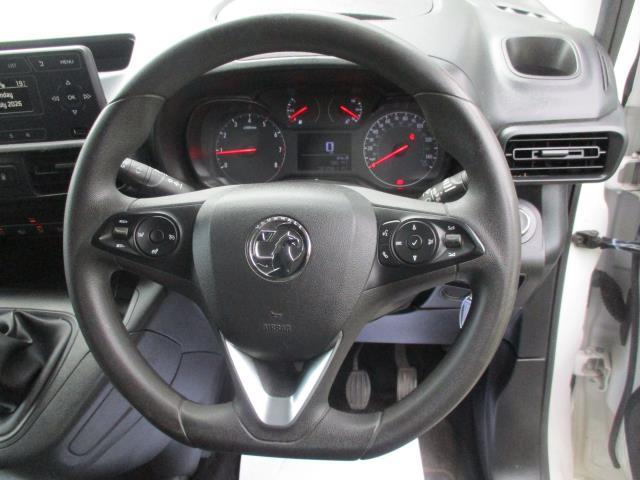 2020 Vauxhall Combo Cargo 2300 1.5 Turbo D 100Ps H1 Sportive Van (DY20TBU) Image 16