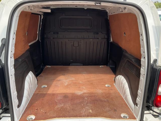 2020 Vauxhall Combo Cargo 2300 1.5 Turbo D 100Ps H1 Sportive Van (DY20TJO) Image 13