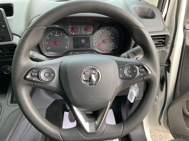 2020 Vauxhall Combo Cargo 2300 1.5 Turbo D 100Ps H1 Sportive Van (DY20TJO) Image 17