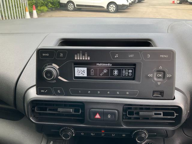 2020 Vauxhall Combo Cargo 2300 1.5 Turbo D 100Ps H1 Sportive Van (DY20TJO) Image 21