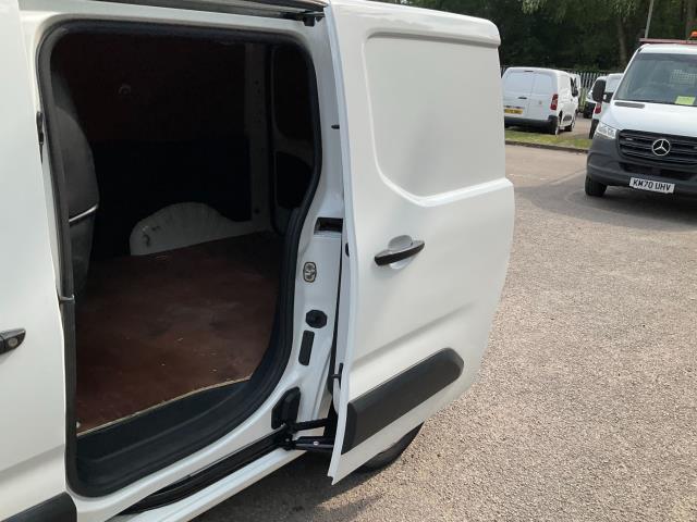 2020 Vauxhall Combo Cargo 2300 1.5 Turbo D 100Ps H1 Sportive Van (DY20TJO) Image 8