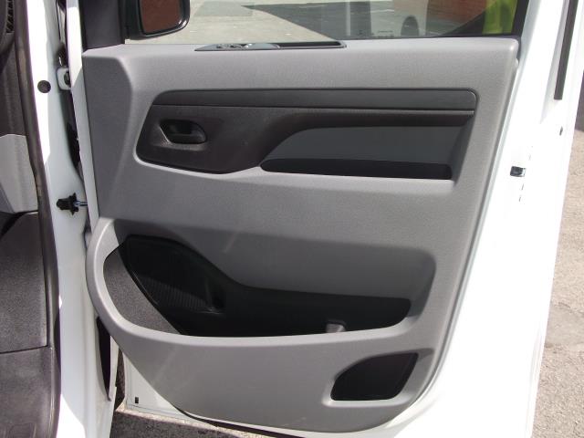 2022 Vauxhall Vivaro 3100 2.0D 145Ps Dynamic  L2 H1 Van (DY22KLM) Thumbnail 16