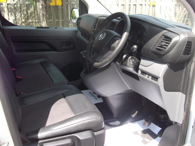 2022 Vauxhall Vivaro 3100 2.0D 145Ps Dynamic  L2 H1 Van (DY22KLM) Thumbnail 10