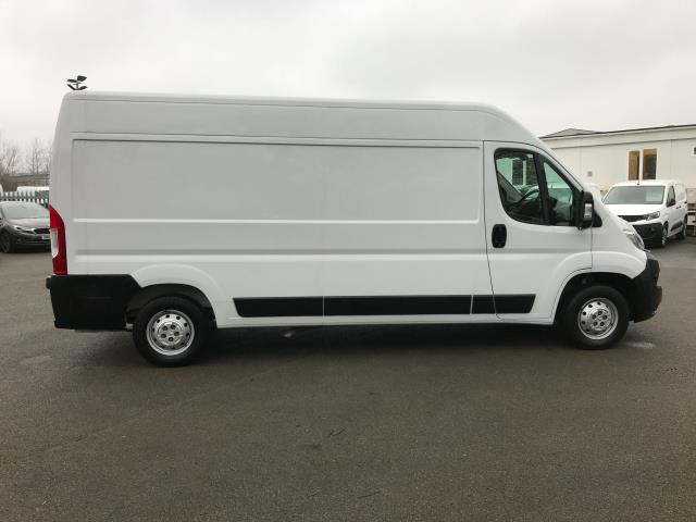 2022 Vauxhall Movano 2.2 Turbo D 140Ps H2 Van Dynamic (DY22LHV) Image 12