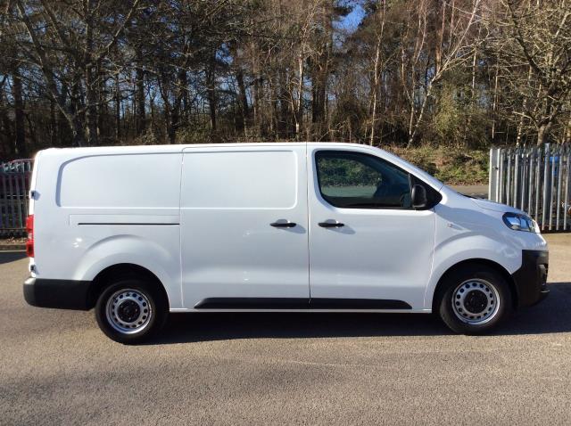 2022 Vauxhall Vivaro 2900 1.5D 100Ps Dynamic H1 Van (DY22PGE) Image 15
