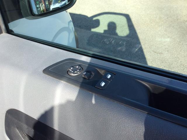 2022 Vauxhall Vivaro 2900 1.5D 100Ps Dynamic H1 Van (DY22PGE) Image 31