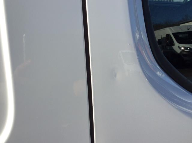 2022 Vauxhall Vivaro 2900 1.5D 100Ps Dynamic H1 Van (DY22PGE) Image 33