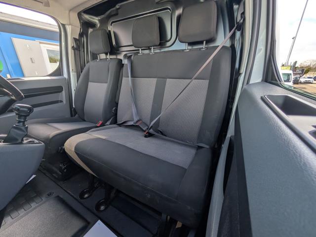 2022 Vauxhall Vivaro 2900 1.5D 100Ps Dynamic H1 Van (DY22PHA) Image 15
