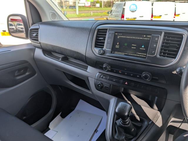 2022 Vauxhall Vivaro 2900 1.5D 100Ps Dynamic H1 Van (DY22PHA) Image 26