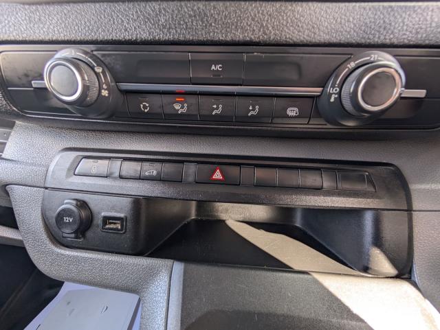 2022 Vauxhall Vivaro 2900 1.5D 100Ps Dynamic H1 Van (DY22PHA) Image 24